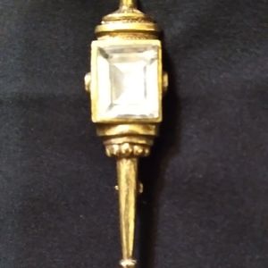 Vintage Goldette Lamp Post Lapel Pin